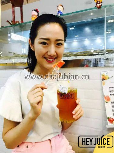 女性创业开奶茶加盟店比男性创业优势更大