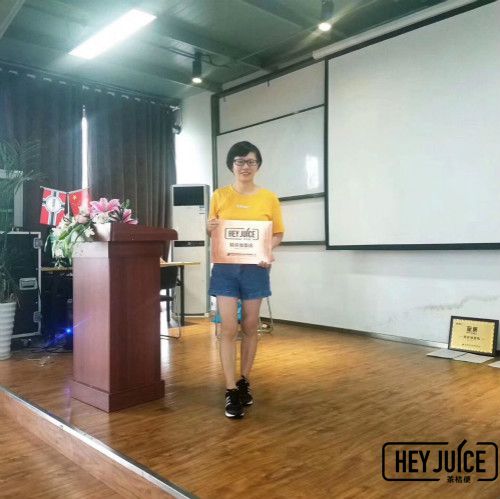 恭喜韩女士签约芜湖茶桔便单店